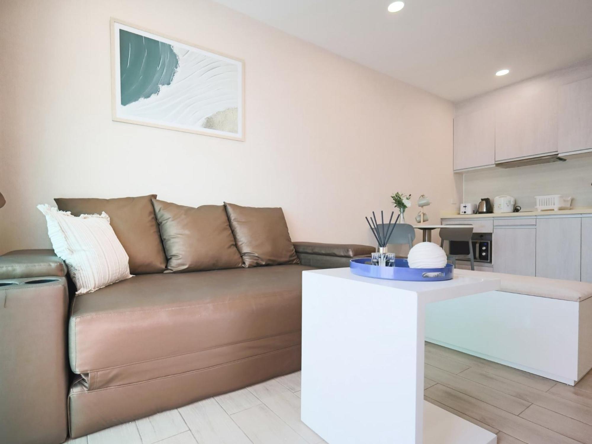 Seven Seas Condo Resort By Jay Jay Praia de Jomtien Exterior foto