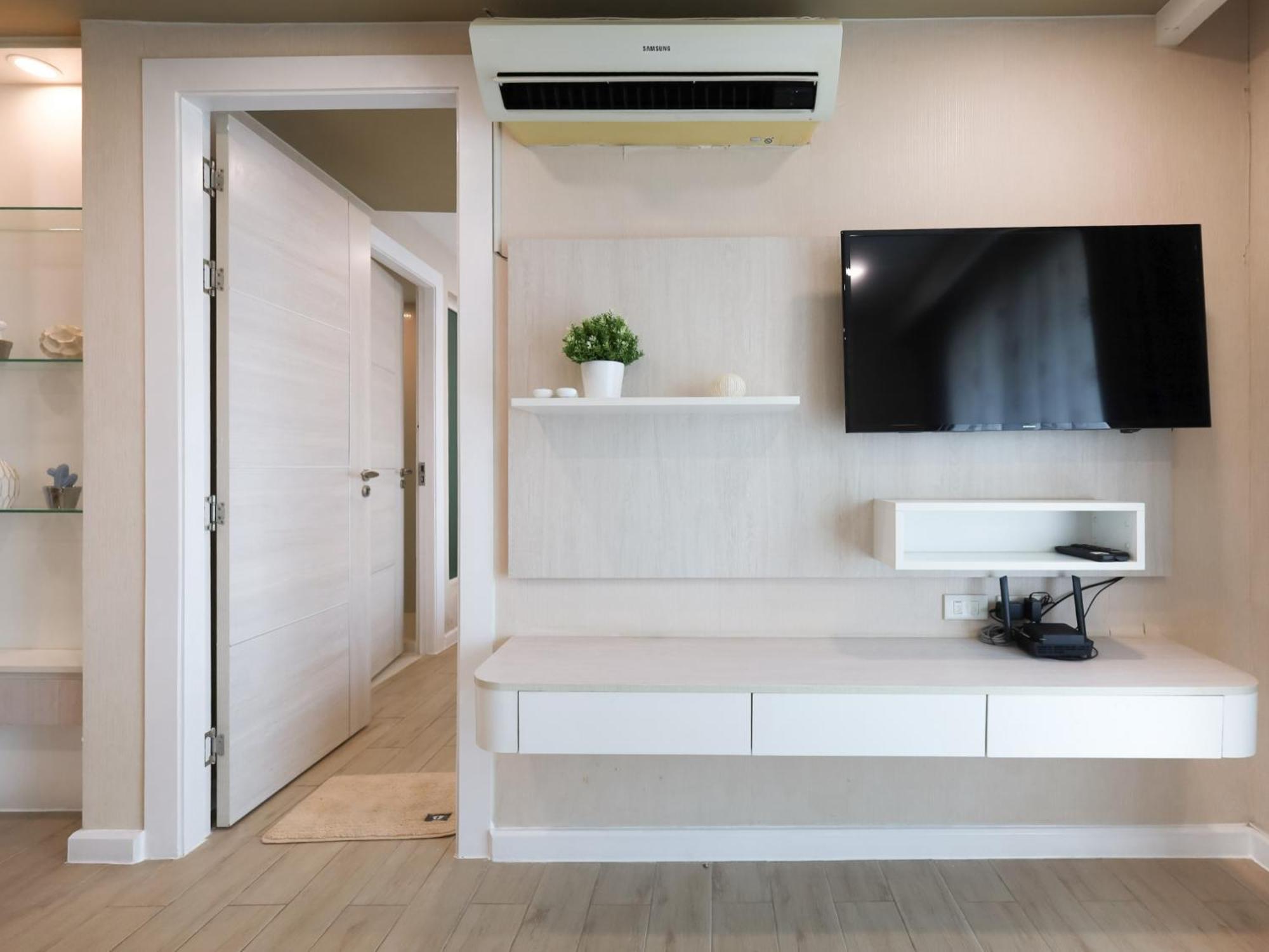 Seven Seas Condo Resort By Jay Jay Praia de Jomtien Exterior foto