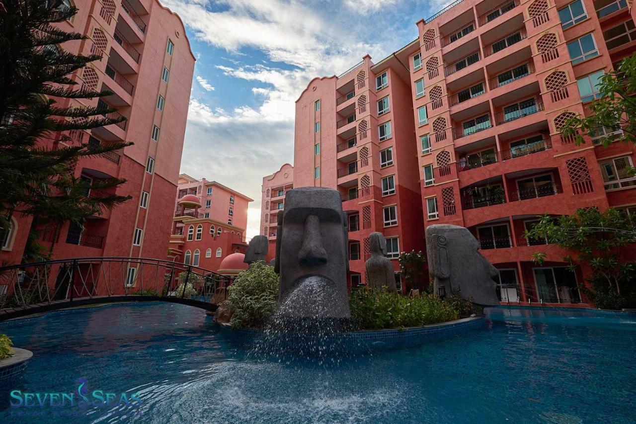 Seven Seas Condo Resort By Jay Jay Praia de Jomtien Exterior foto