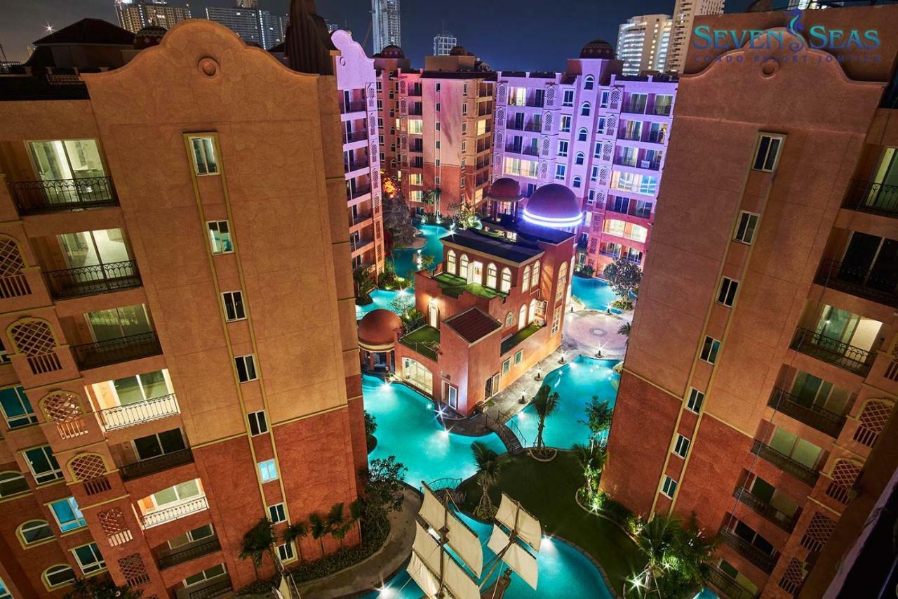 Seven Seas Condo Resort By Jay Jay Praia de Jomtien Exterior foto