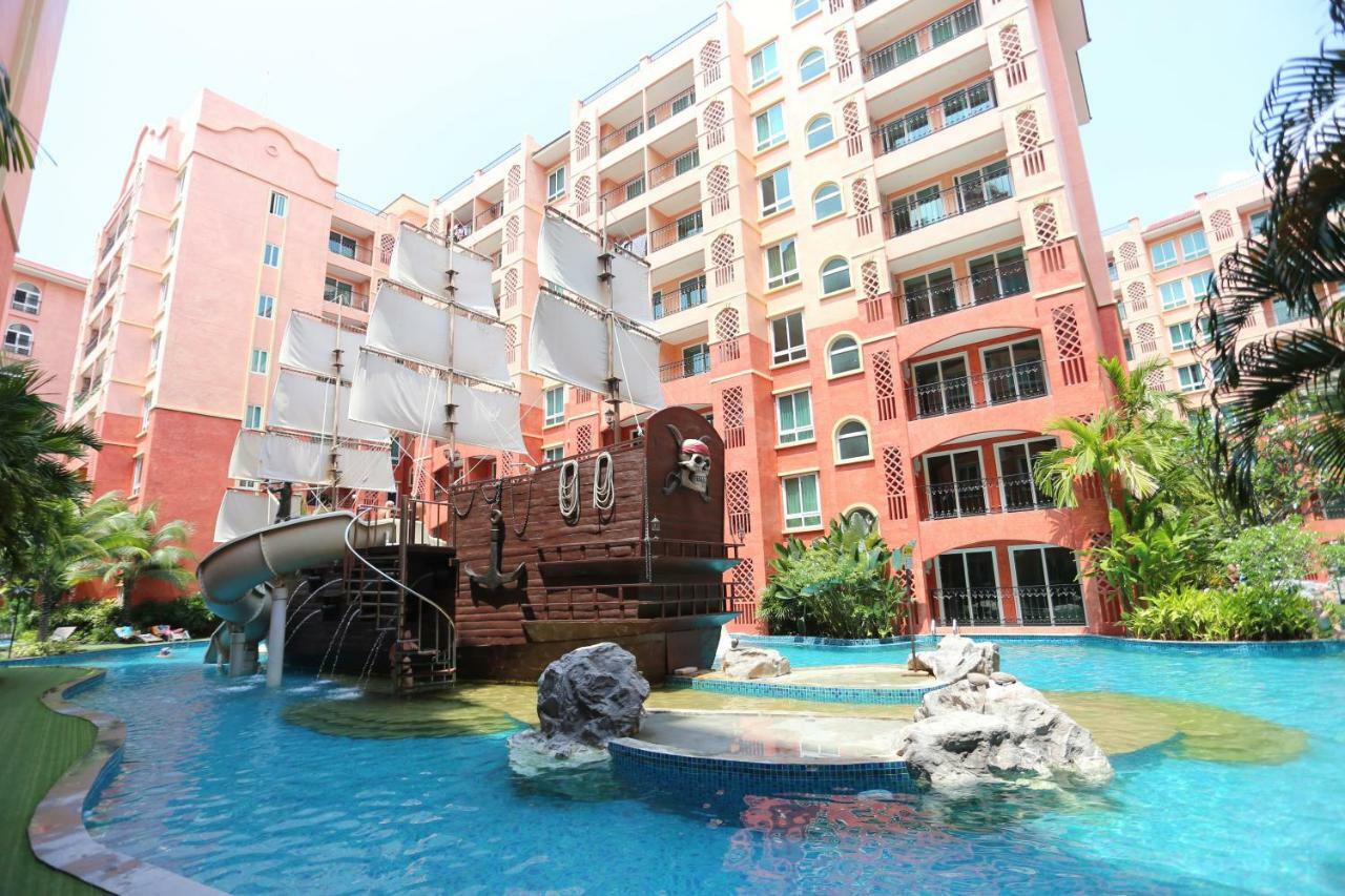 Seven Seas Condo Resort By Jay Jay Praia de Jomtien Exterior foto