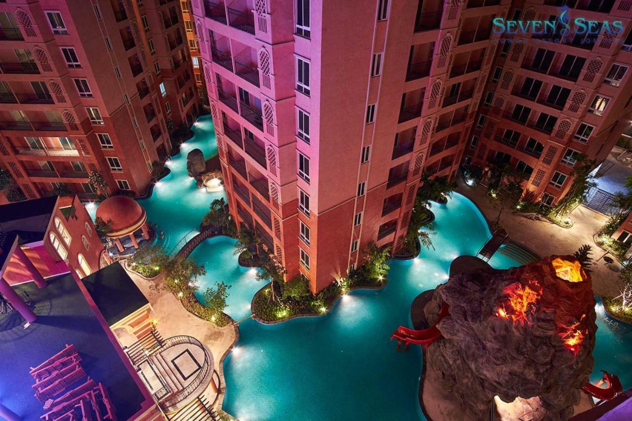 Seven Seas Condo Resort By Jay Jay Praia de Jomtien Exterior foto