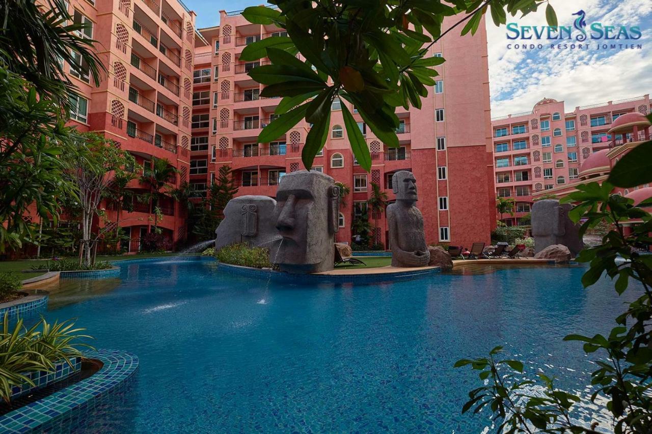 Seven Seas Condo Resort By Jay Jay Praia de Jomtien Exterior foto