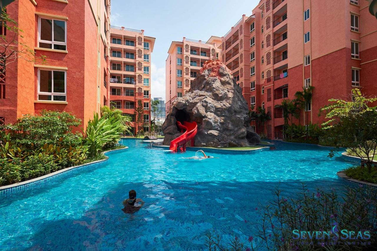Seven Seas Condo Resort By Jay Jay Praia de Jomtien Exterior foto