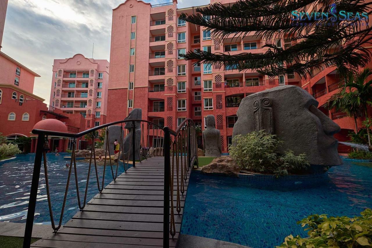 Seven Seas Condo Resort By Jay Jay Praia de Jomtien Exterior foto