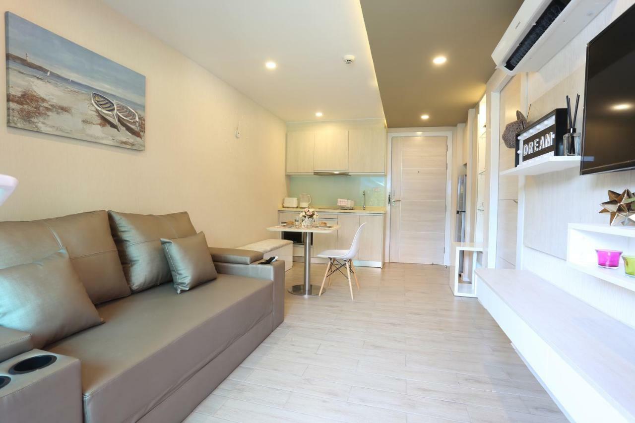 Seven Seas Condo Resort By Jay Jay Praia de Jomtien Exterior foto