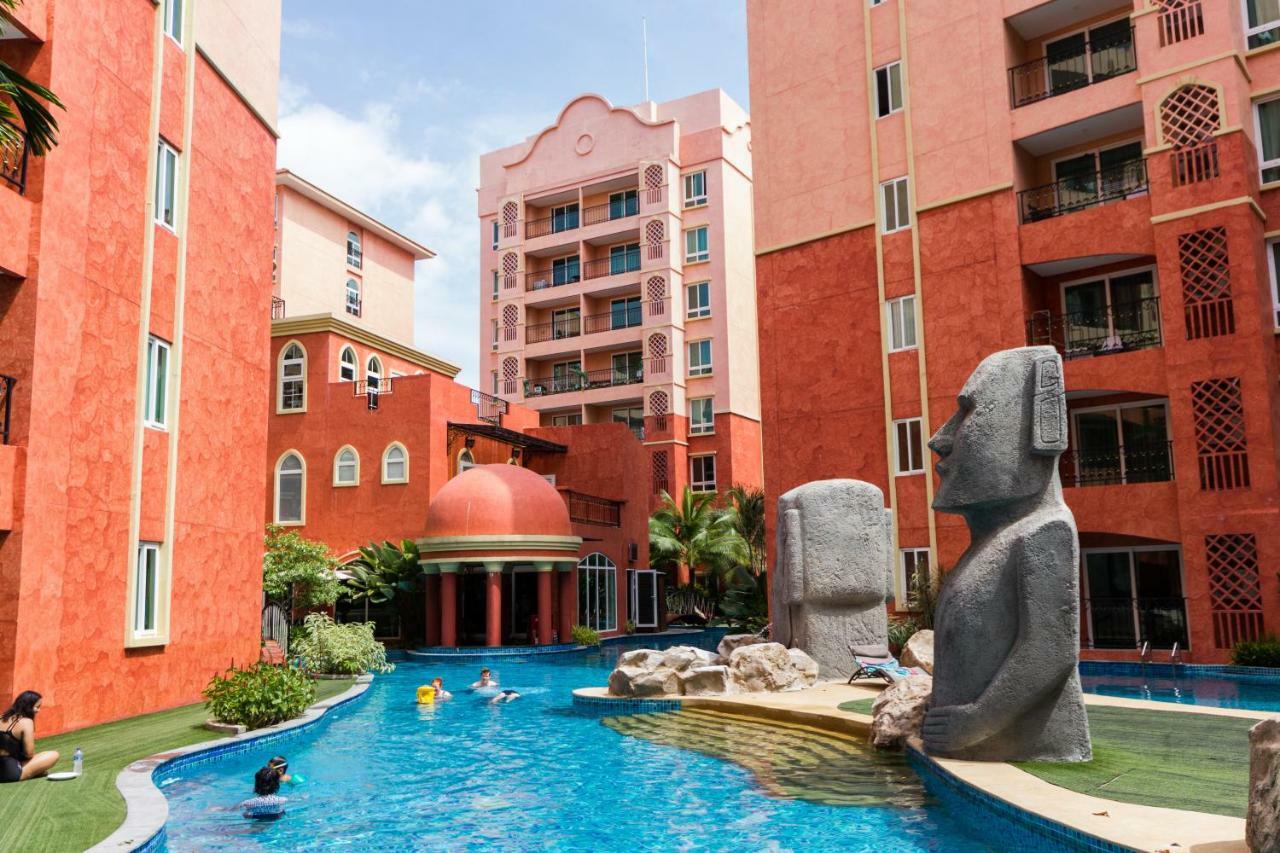 Seven Seas Condo Resort By Jay Jay Praia de Jomtien Exterior foto