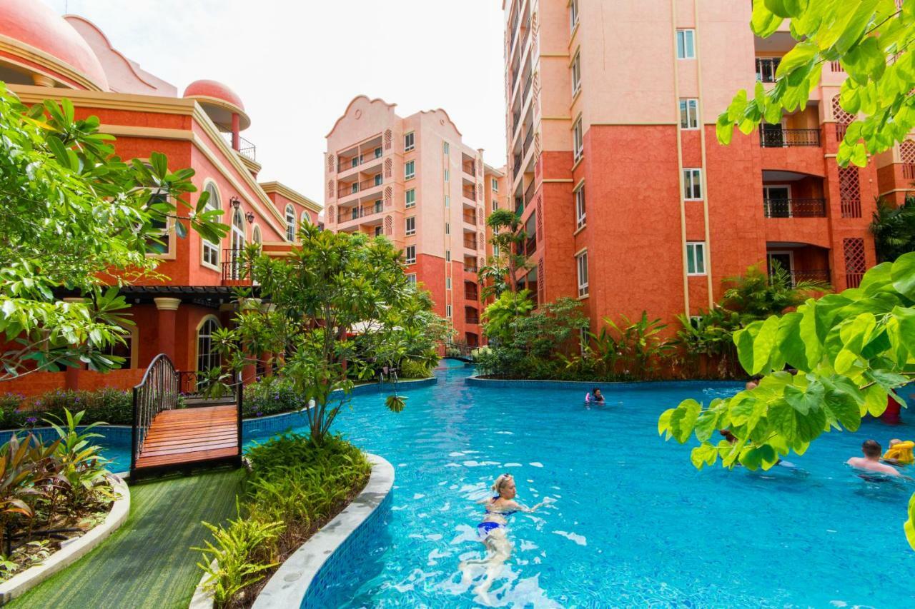 Seven Seas Condo Resort By Jay Jay Praia de Jomtien Exterior foto