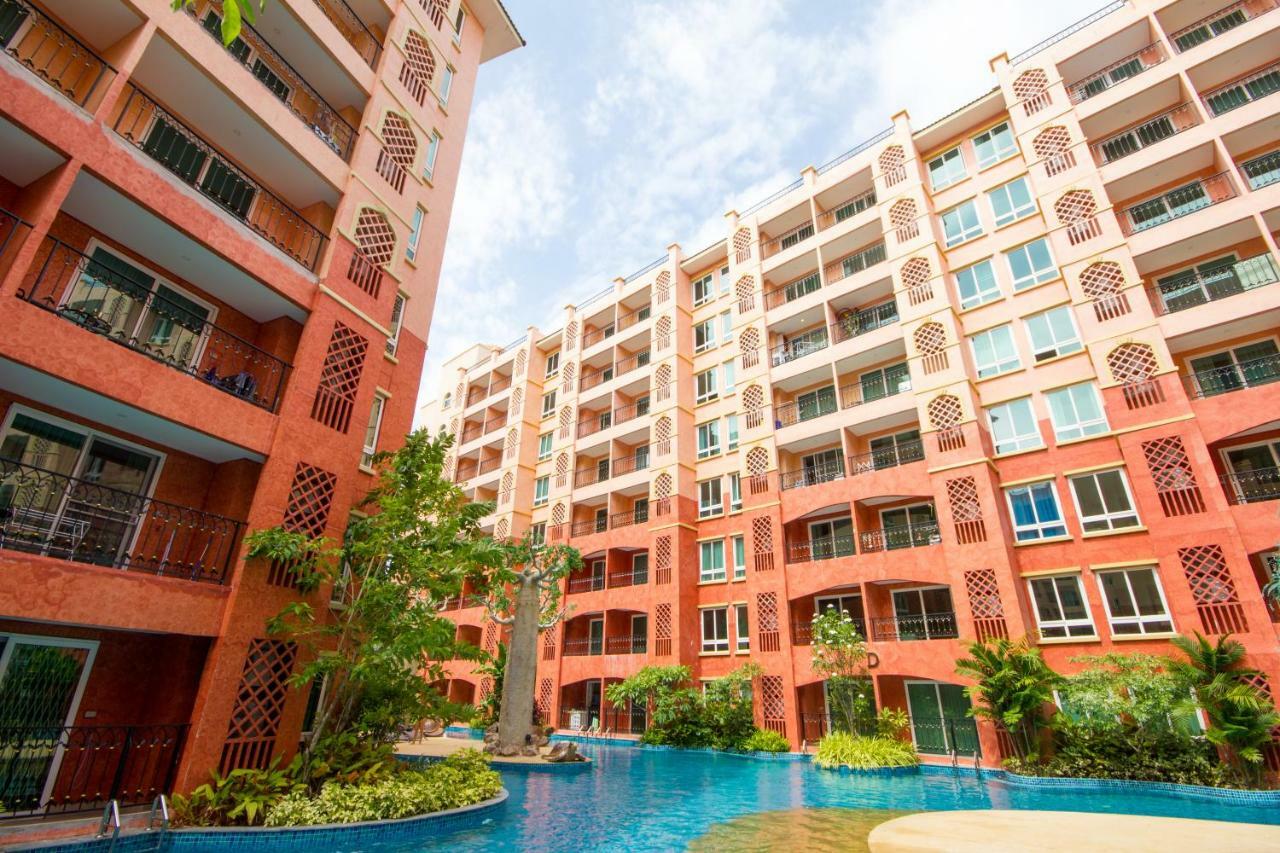 Seven Seas Condo Resort By Jay Jay Praia de Jomtien Exterior foto
